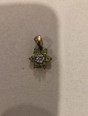 Vintage 925 Peridot Floral Cluster Pendant